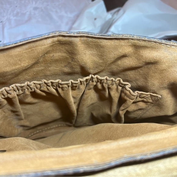 Patricia Nash Cavallina Tooled Leather Shoulder/ Saddle Handbag - Picture 9 of 12